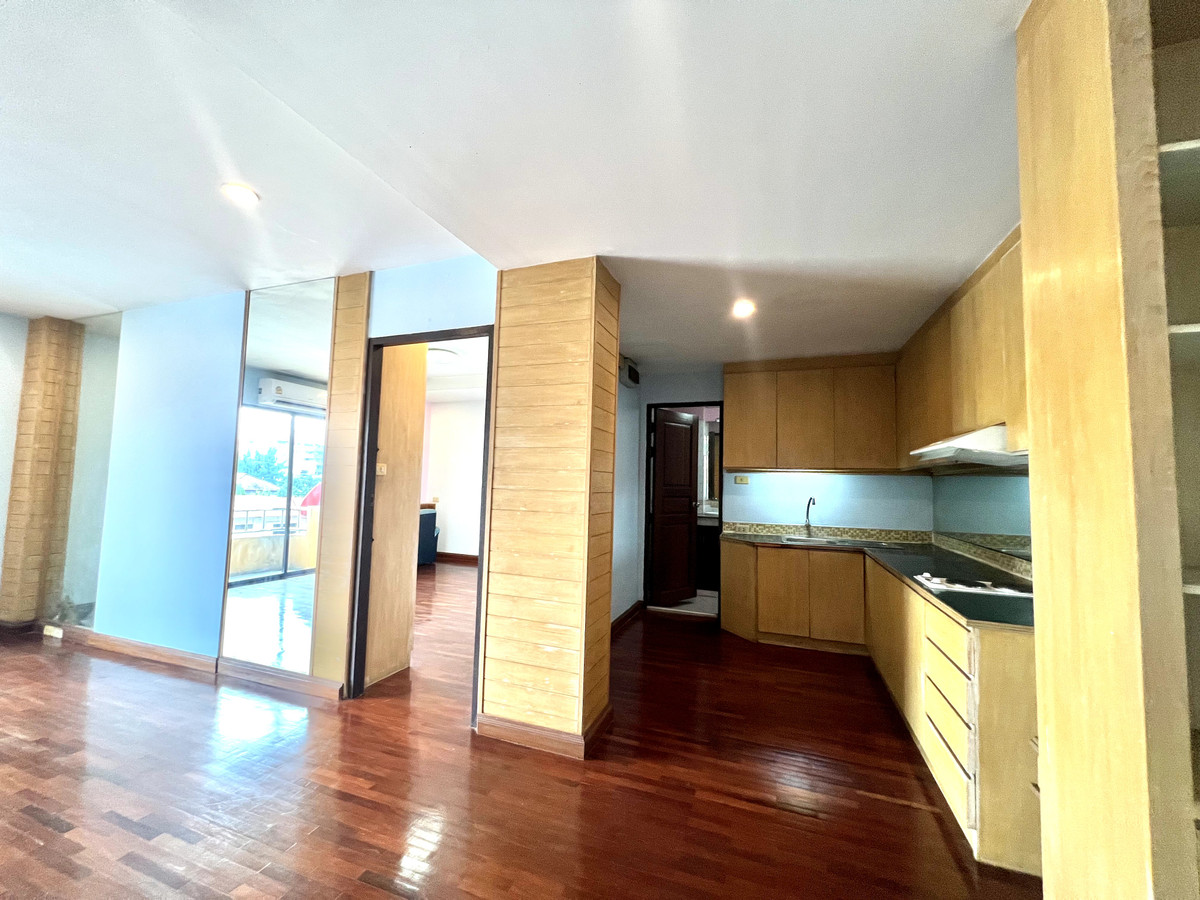 อพาร์ตเมนต์ 5 ชั้น ซอยอารีย์ 5  / 20 ห้องนอน (ขาย), Apartment Soi  5 floors Ari 5 / 20 Bedrooms (FOR SALE) BNS006