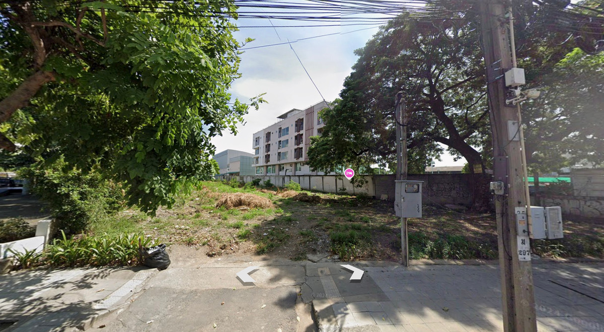 ที่ดิน ติดถนนนวมินทร์ / (ขาย), Land Nawamin Road / (FOR SALE) MNT023