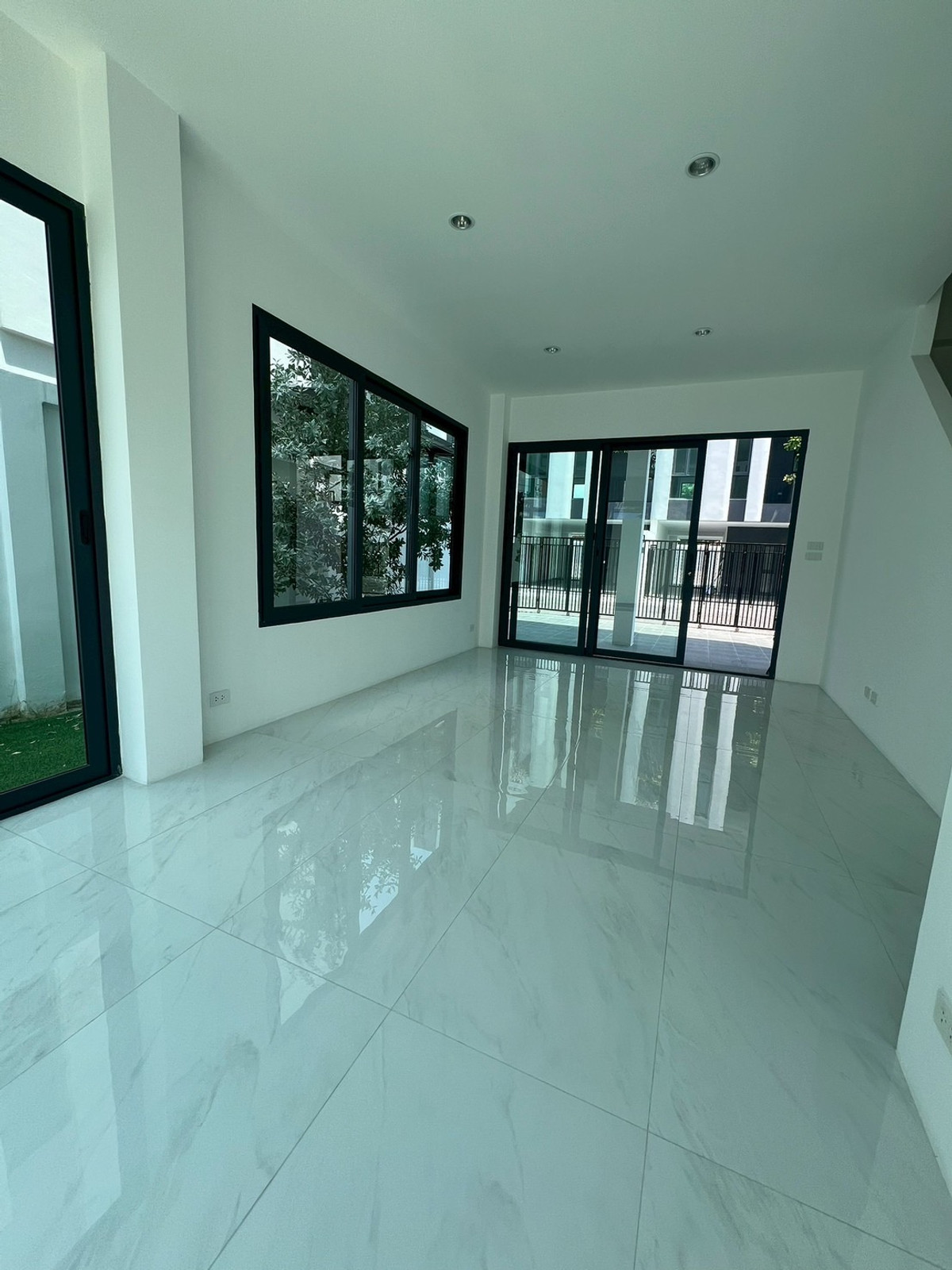 คิงส์สัน สุขุมวิท 101/1 / 3 ห้องนอน (ขาย), Kingson Sukhumvit 101/1 / 3 Bedrooms (FOR SALE) GNG057