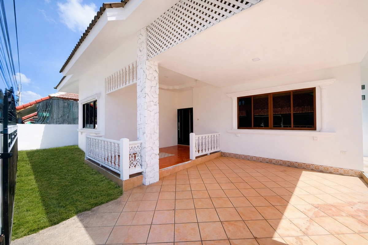 บ้านเดี่ยว 63 ตร.วา. ซอยเนินพลับหวาน / 3 ห้องนอน (เช่า), Single House Soi Noen Plubwan / 3 Bedrooms (FOR RENT) BEWN145