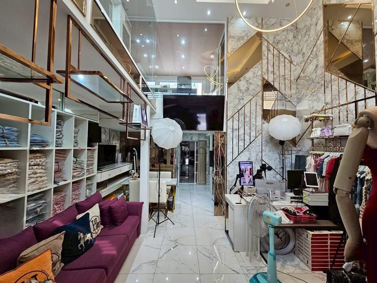 ดิสทริค เอกมัย - รามอินทรา / 1 ห้องนอน (ขาย), District Ekkamai - Ramindra / 1 Bedroom (FOR SALE) MNT054