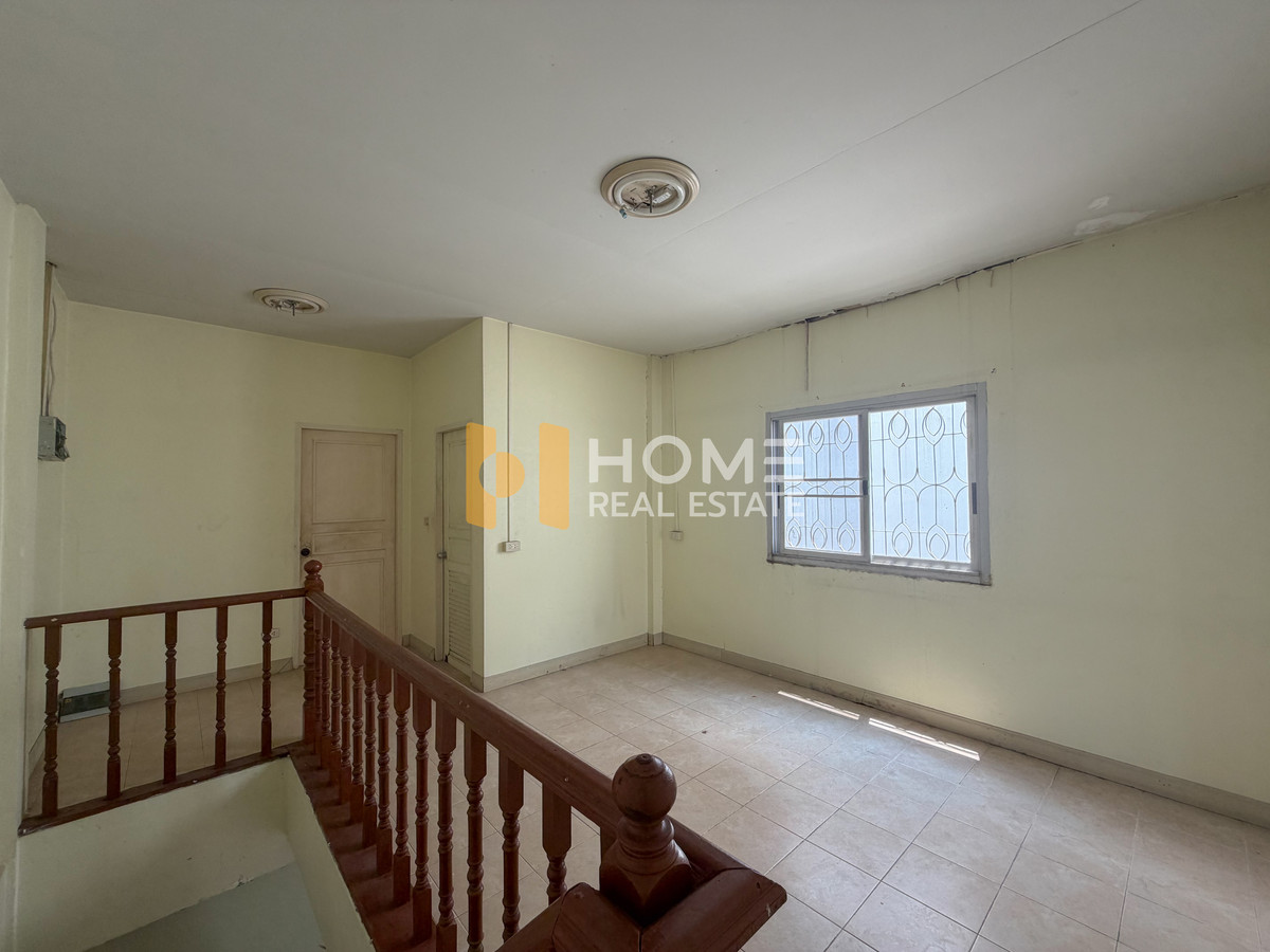 ทาวน์เฮ้าส์ นวมินทร์ 70 / 2 ห้องนอน (ขาย), Townhouse Nawamin 70 / 2 Bedrooms (FOR SALE) MNT044