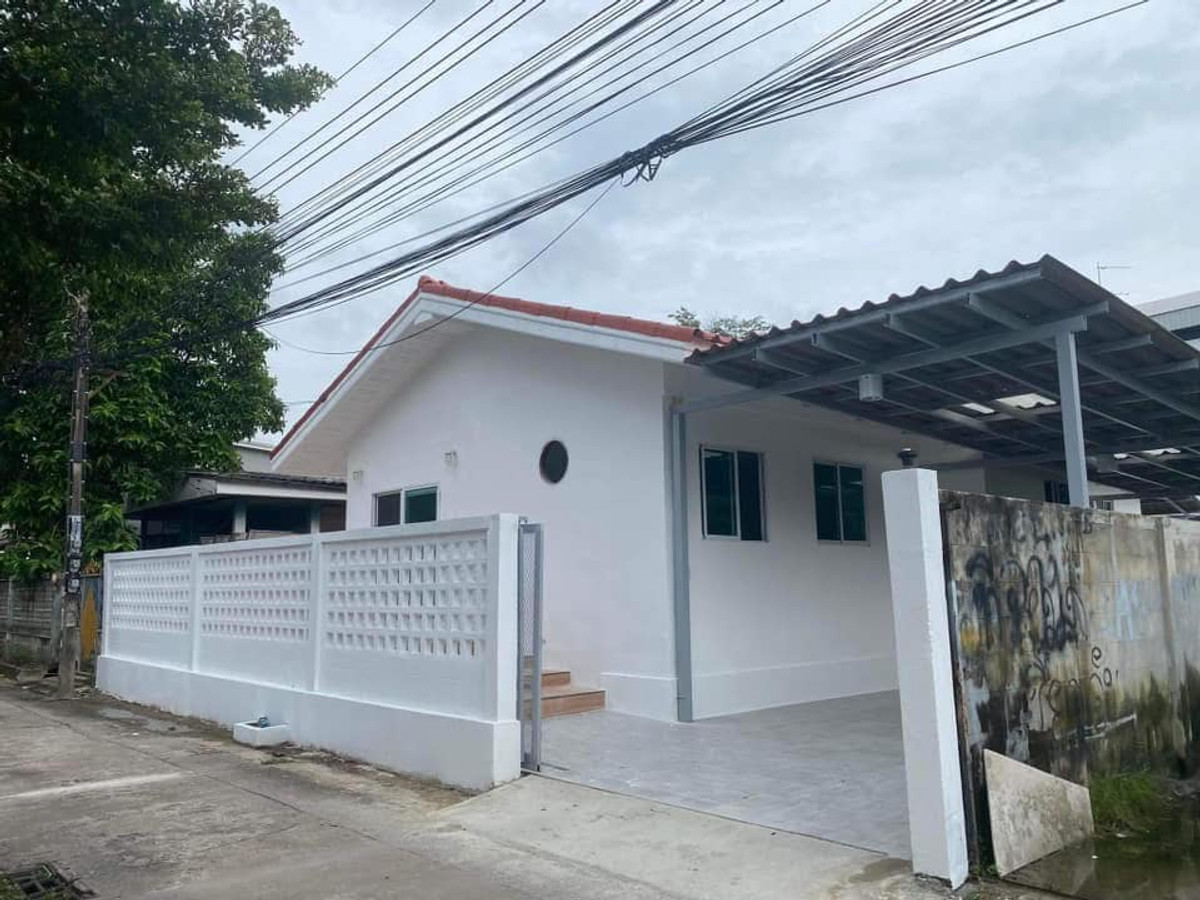 บ้านเดี่ยว ซอยนาคนิวาส 21 / 2 ห้องนอน (ขาย), Single House Soi Nakniwat 21 / 2 Bedrooms (FOR SALE) FAHS049