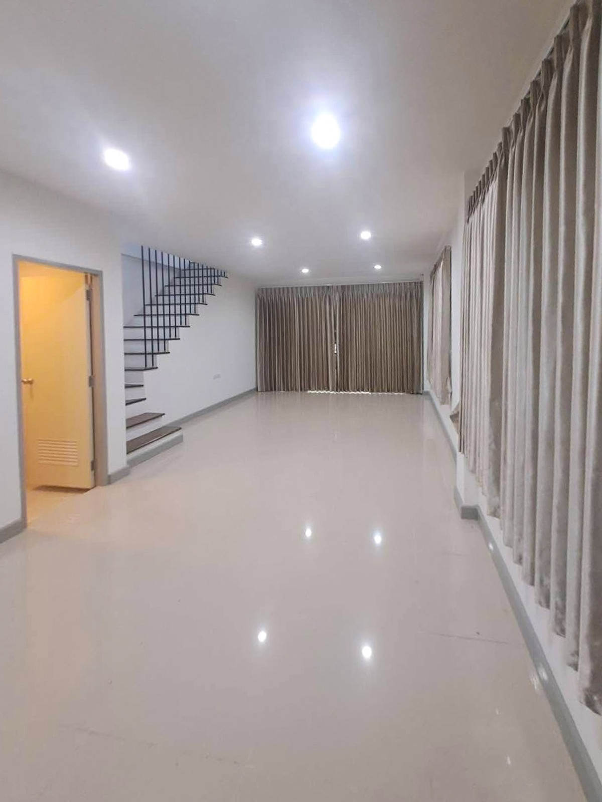 ทาวน์ อเวนิว พระราม 9 / 3 ห้องนอน (ขาย), Town Avenue Rama 9 / 3 Bedrooms (FOR SALE) BZD172