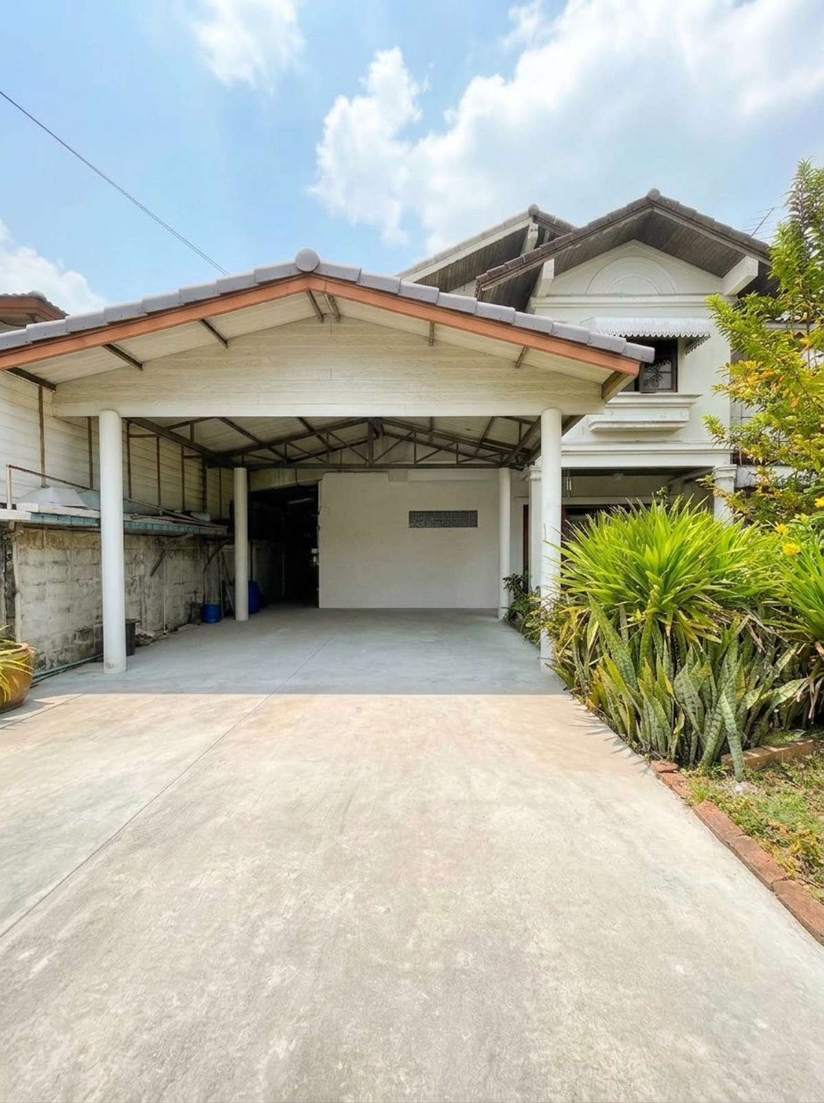 หมู่บ้านเมืองเอก โครงการ 1 / 8 ห้องนอน (ขาย), Muang Ake Village 1 / 8 Bedrooms (FOR SALE) BNS060