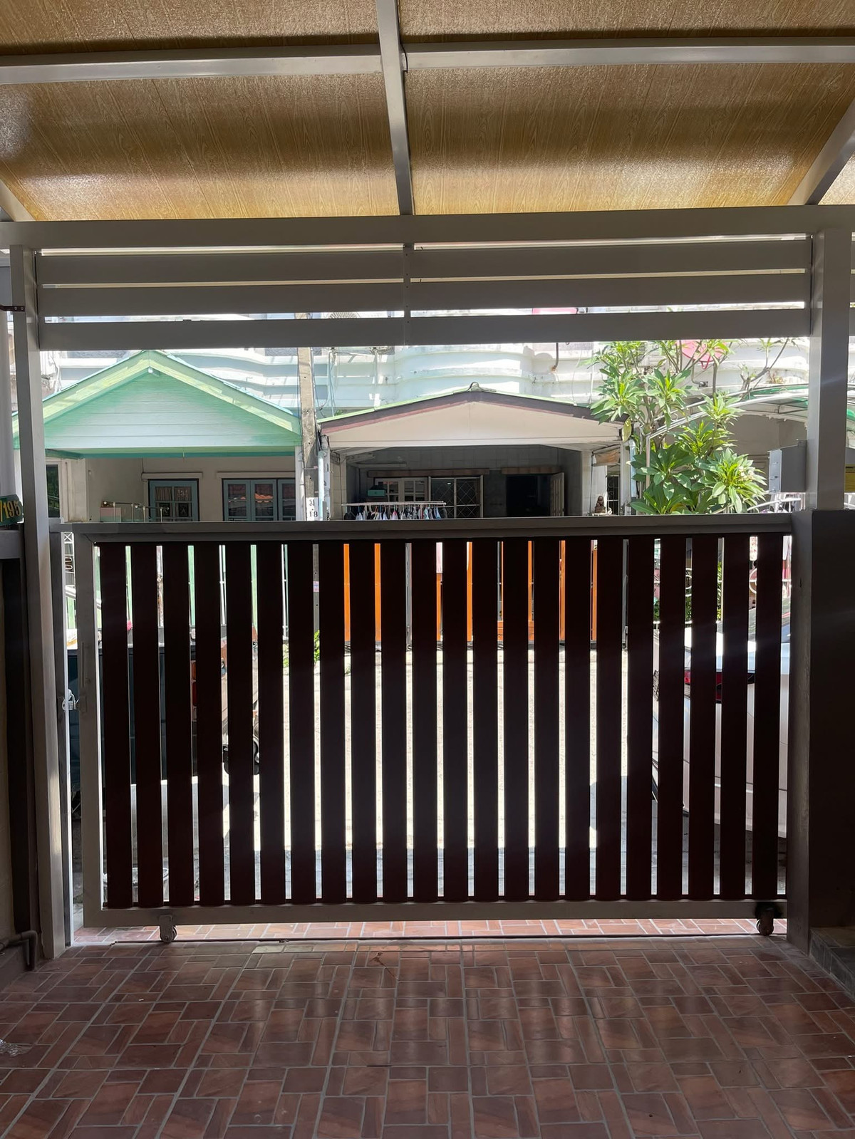 หมู่บ้านกัญจน์เพชร 3 / 3 ห้องนอน (ขาย), Kanjpetch 3 Village / 3 Bedrooms (FOR SALE) MNT063