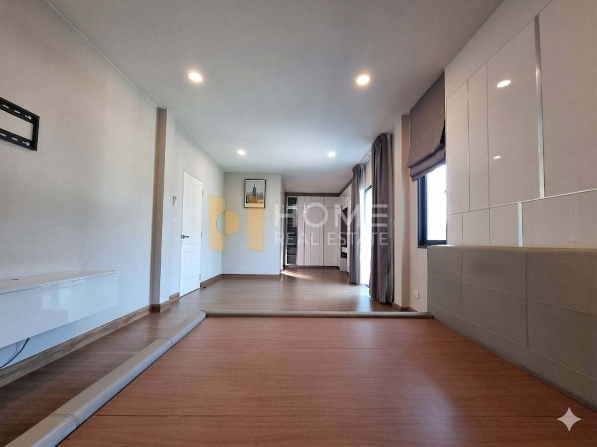 🏡 บ้านเดี่ยว เซนโทร ราชพฤกษ์ - สวนผัก 3 🔥เข้าเมืองง่าย ใกล้ทางด่วน 5 นาที / 4 ห้องนอน (ขาย), Centro Ratchaphruek - Suanphak 3 / Detached House 4 Bedrooms (FOR SALE) AOM029