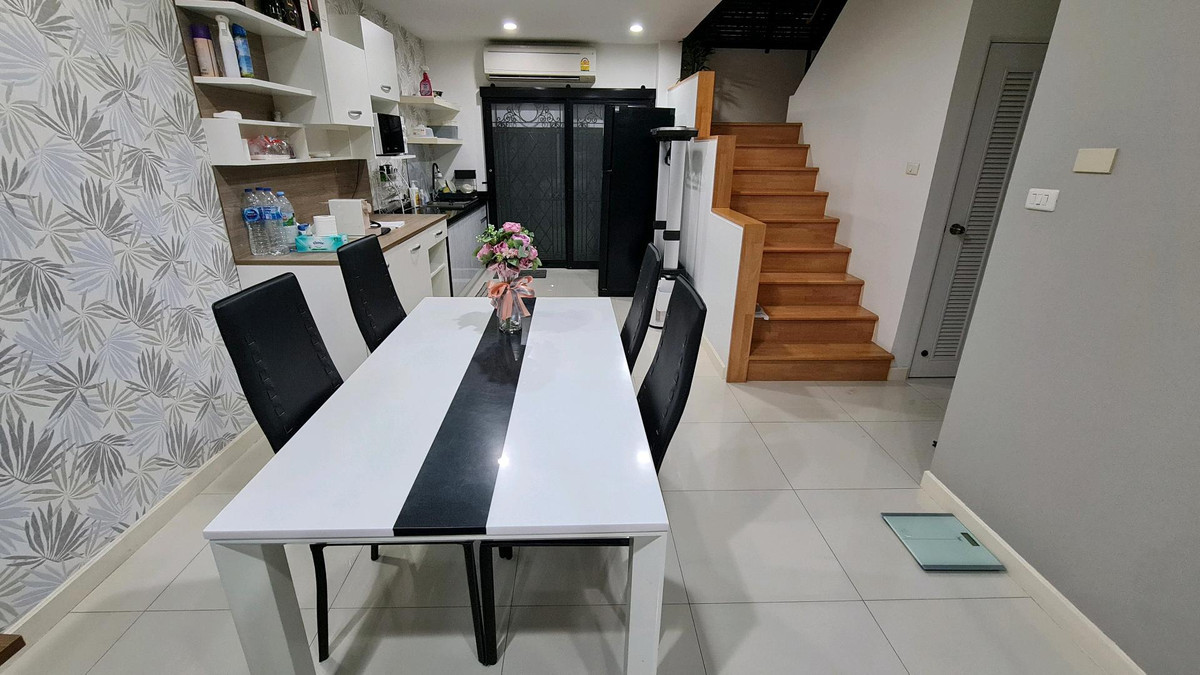 ทาวน์โฮม ดิ เอสเตท ศรีนครินทร์ 2 / 3 ห้องนอน (เช่า), Townhome The Estate Srinakarin 2 / 3 Bedrooms (FOR RENT) GNG084