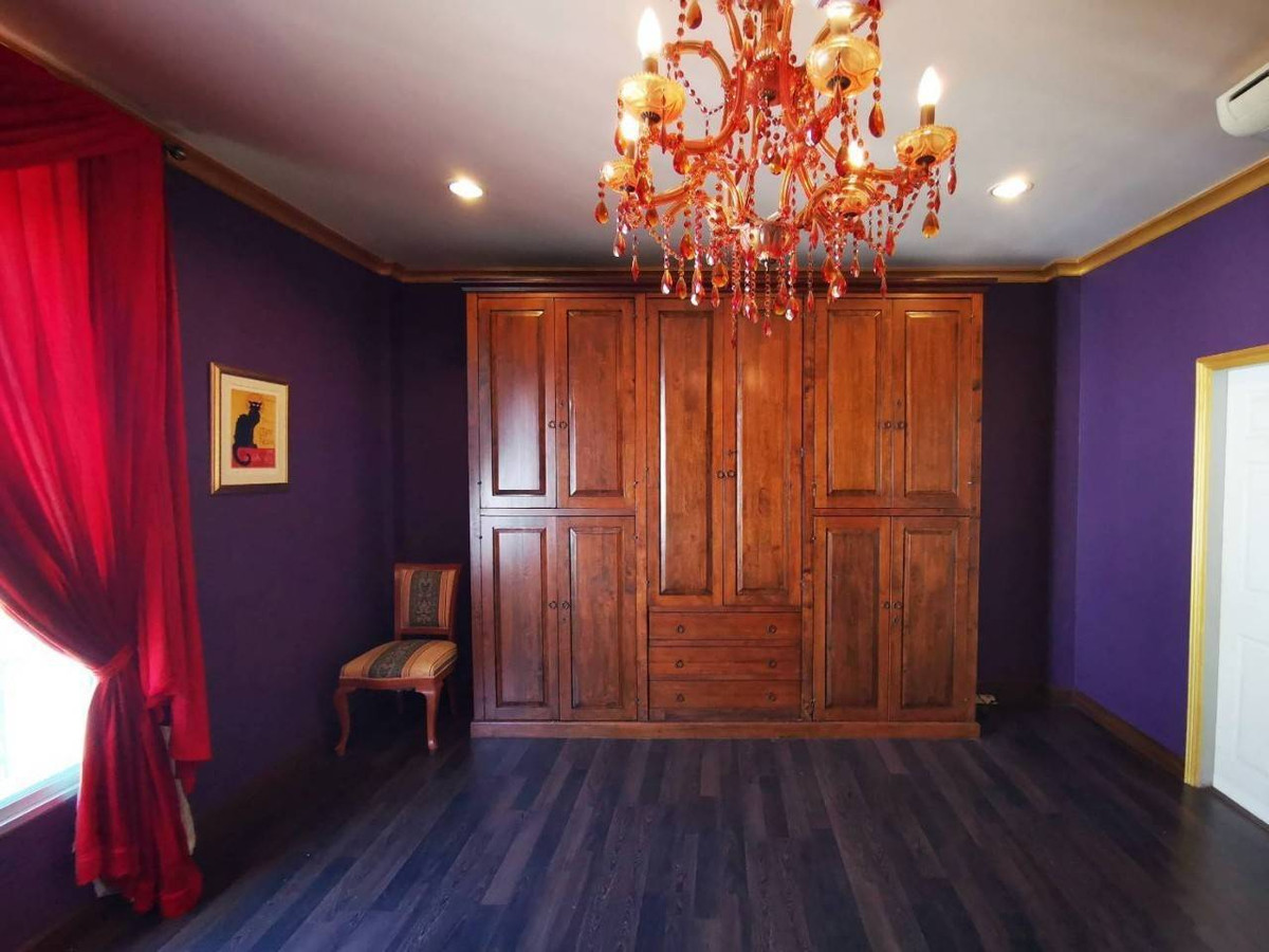 ทาวน์โฮม บ้านกลางกรุง แกรนด์เวียนนา พระราม 3 / 3 ห้องนอน (เช่า), Townhome Baan Klang Krung Grande Vienna Rama 3 / 3 Bedrooms (FOR RENT) AOM102