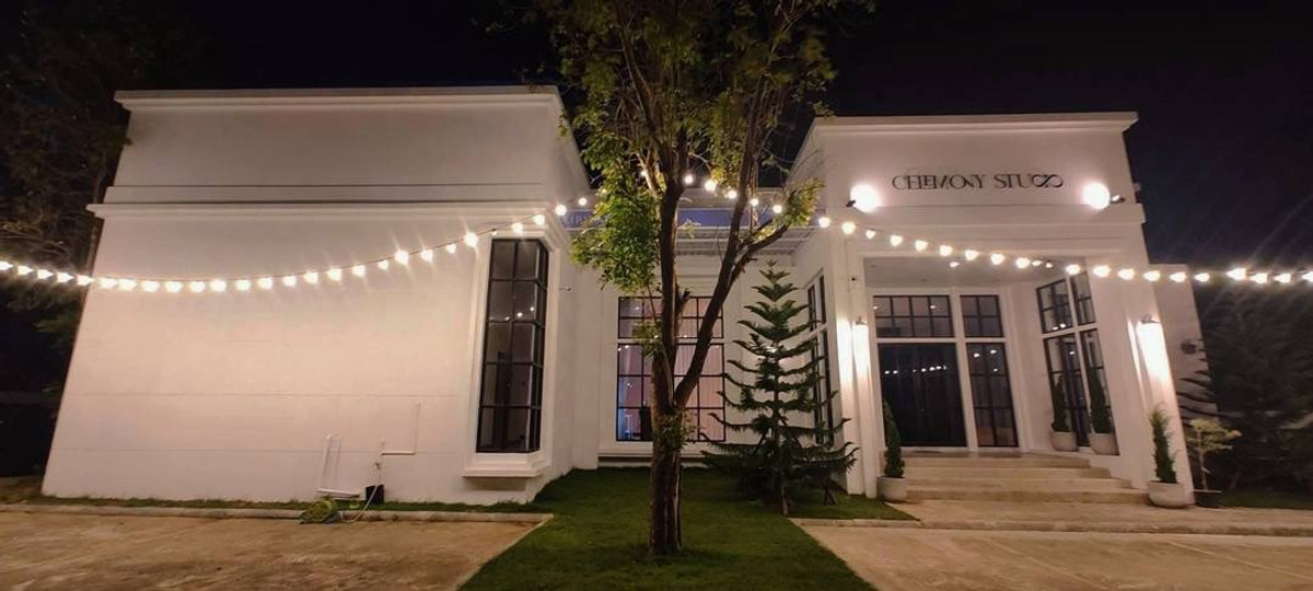 ที่ดิน พร้อมอาคารพาณิชย์ ซอยแบริ่ง 5 / 2 ห้องนอน (เช่า), Land with Commercial Building Soi Bearing 5 / 2 Bedrooms (FOR RENT) GNG086