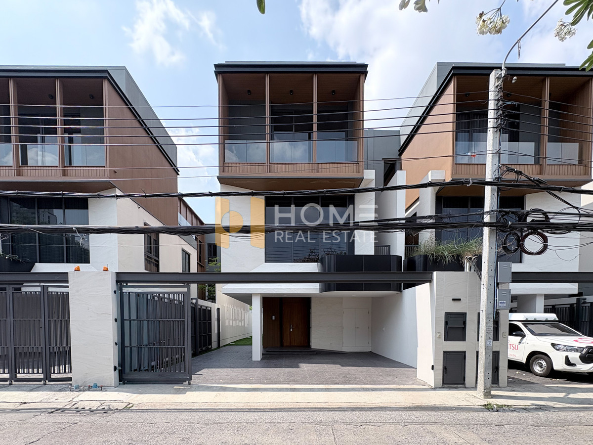 บ้านเดี่ยว เมย์ฟิลด์ เลน รัชดา - ลาดพร้าว / 4 ห้องนอน (ขาย), Mayfield Lane Ratchada - Ladprao / Detached House 4 Bedrooms (FOR SALE) TPM383