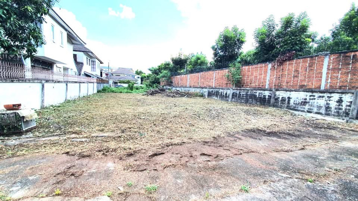 ที่ดิน นวมินทร์ 74 / (ขาย), Land in Nawamin Soi 74 / (FOR SALE) MNT082
