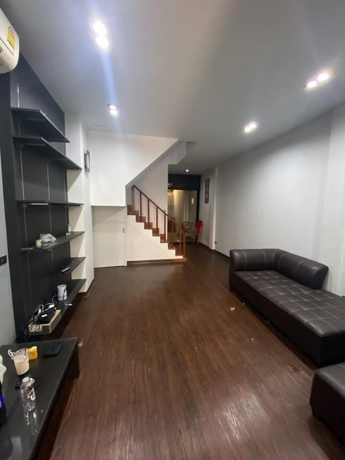 ปริญลักษณ์ นวมินทร์ / 3 ห้องนอน (ขายพร้อมผู้เช่า), Prinluck Navamin / 3 Bedrooms (SALE WITH TENENT) MNT081