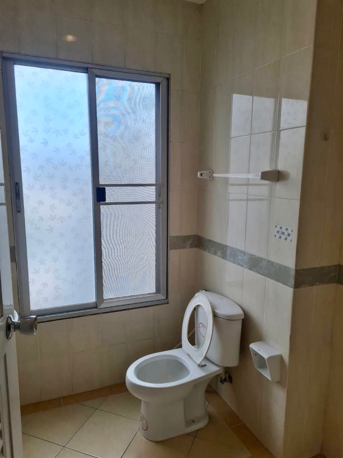 ทาวน์โฮม บ้านกลางเมือง เดอะรอยัล โมนาโค ศรีนครินทร์ - พัฒนาการ / 3 ห้องนอน (ให้เช่า), Baan Klang Muang The Royal Monaco Srinakarin - Pattanakarn / Townhome 3 Bedrooms (FOR RENT) GNG078