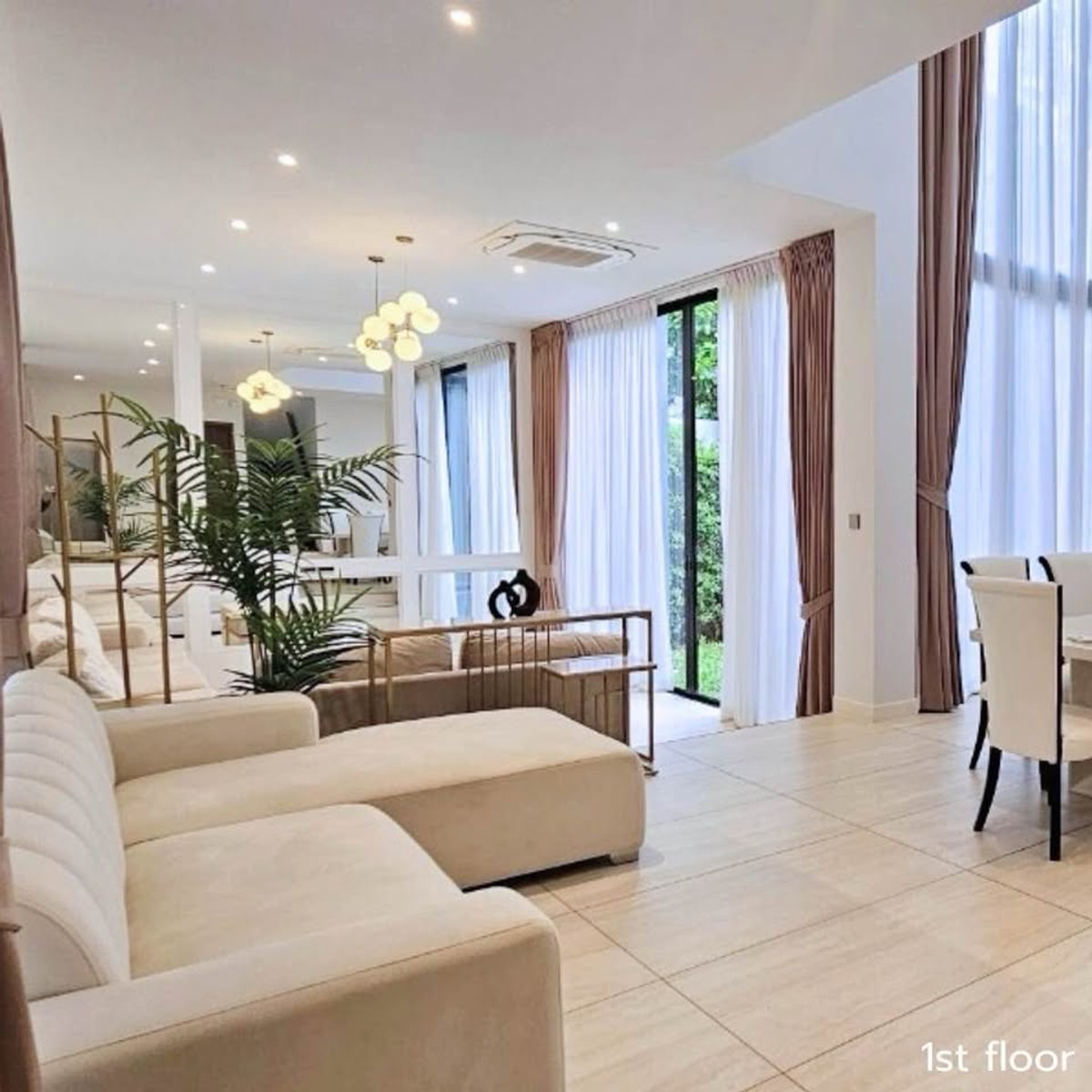 บ้านเดี่ยว บูก้าน กรุงเทพกรีฑา / 4 ห้องนอน (เช่า), House BuGaan Krungthep Kreetha / 4 Bedrooms (FOR RENT) BZD191