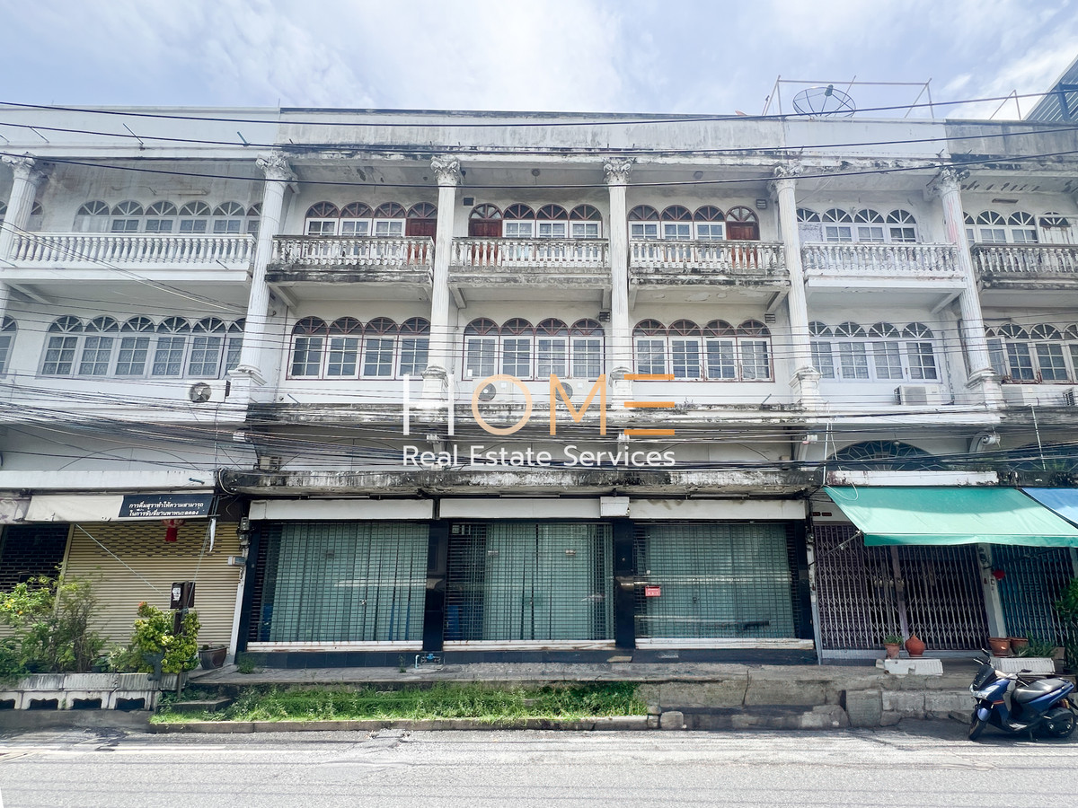 อาคารพาณิชย์ อ่อนนุช 10 / 4 ชั้น (ขาย), Commercial Building Onnut 10 / 4 Storey (FOR SALE) GNG091
