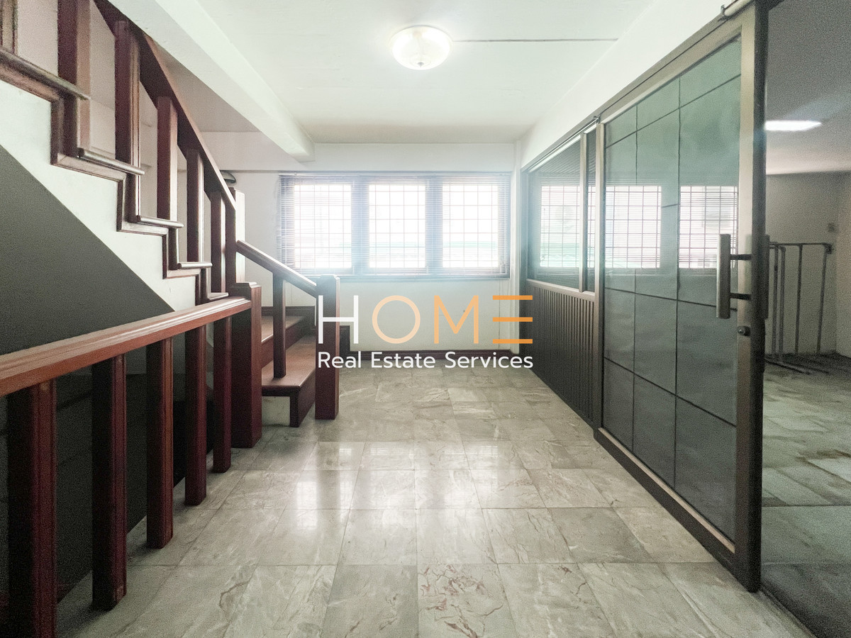 อาคารพาณิชย์ อ่อนนุช 10 / 4 ชั้น (ขาย), Commercial Building Onnut 10 / 4 Storey (FOR SALE) GNG091