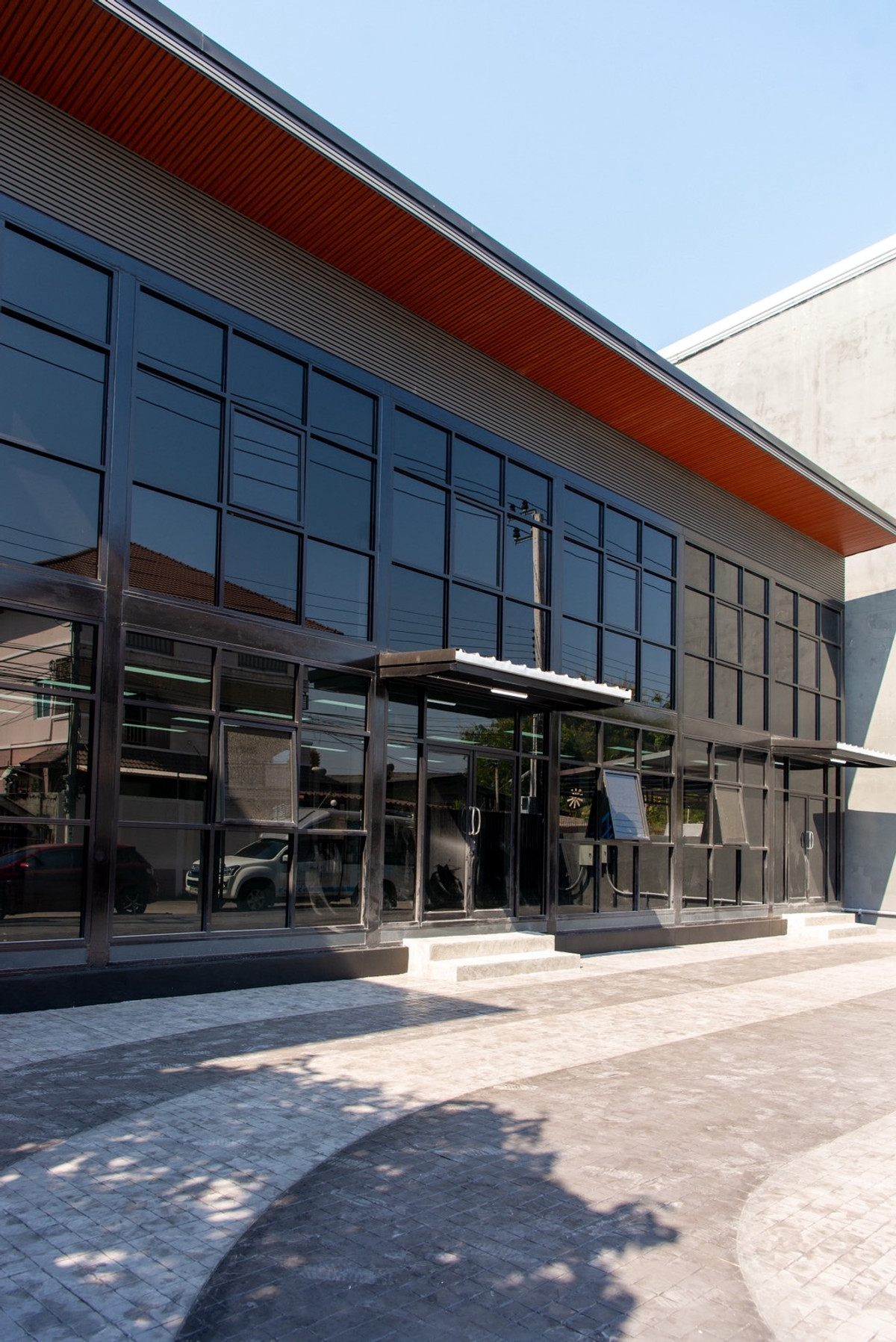 อาคารสำนักงาน ปุณณวิถี 29 / 2 ชั้น (ขาย), Office Building Punnawithi 29 / 2 Storey (FOR SALE) GNG100