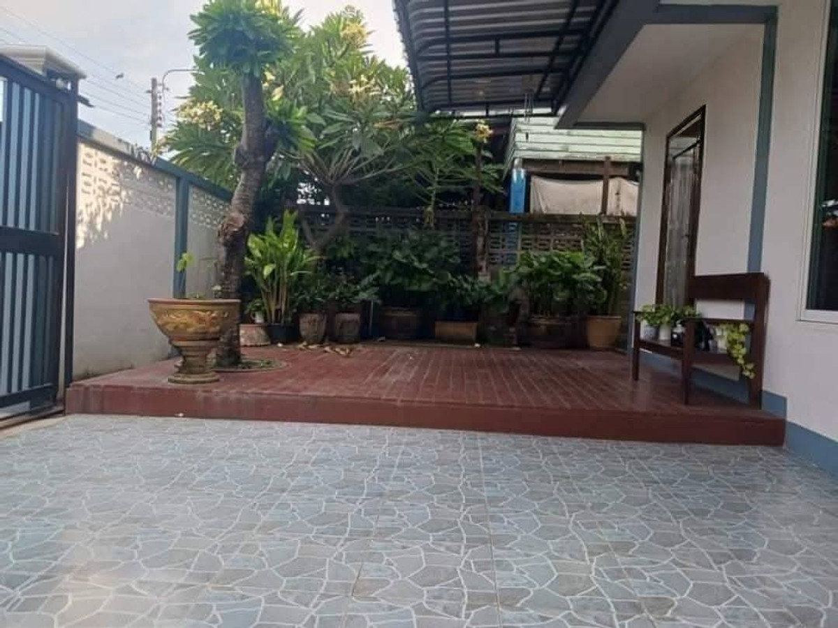 บ้านเดี่ยว ซอย นนทบุรี 8 / 4 ห้องนอน (ขาย), House Soi Nonthaburi 8 / 4 Bedrooms (FOR SALE) AOM110