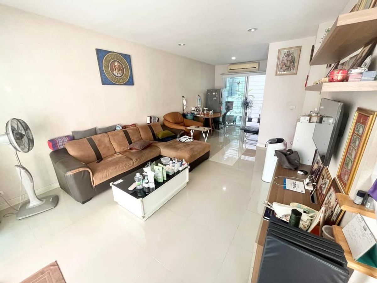 บ้านกลางเมือง ลาดพร้าว 87 / 3 ห้องนอน (ขาย), Baanklangmuang Ladprao 87 / 3 Bedrooms (FOR SALE) MNT094