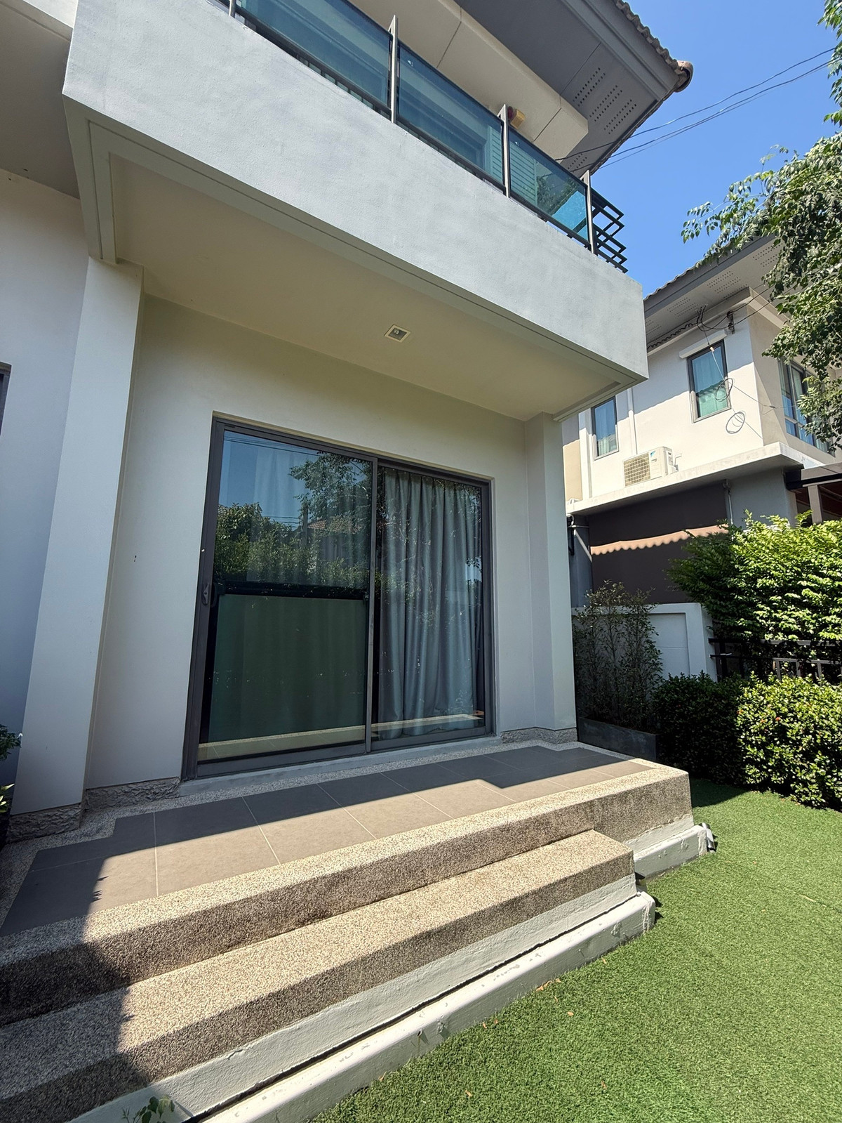 ไลฟ์ บางกอก บูเลอวาร์ด วงแหวน - พระราม 9 / 3 ห้องนอน (ขาย), Life Bangkok Boulevard Wongwaen - Rama 9 / 3 Bedrooms (FOR SALE) BZD193