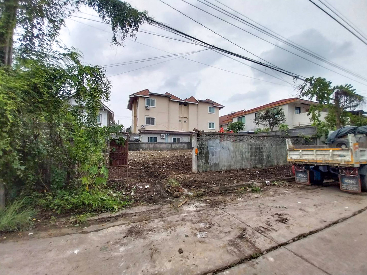 ที่ดิน 87 ตร.ว. เมืองทอง 4 ซอยปุณณวิถี 53 / (ขาย), Land 87 sq.w. Muang Thong 4 Soi Punnawithi 53 / (FOR SALE) GNG107