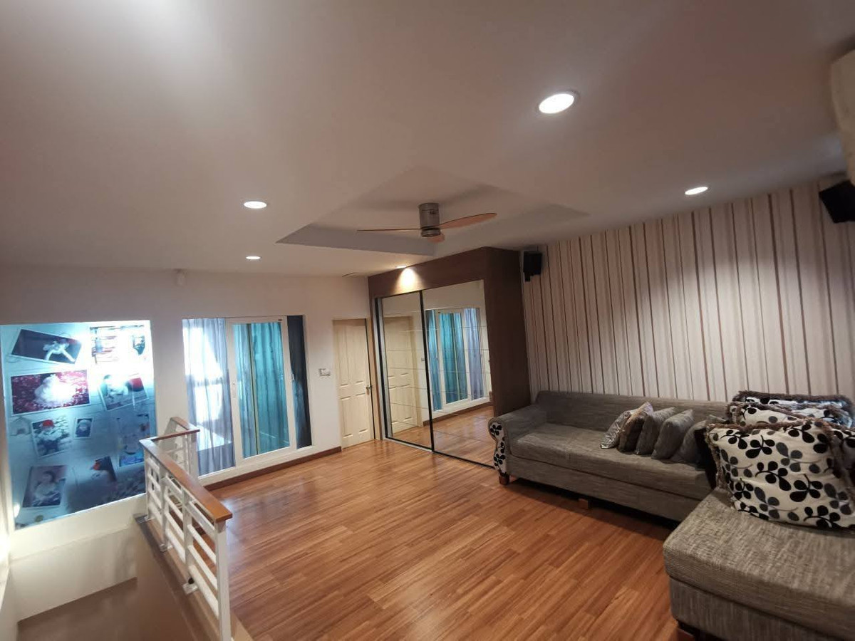 บ้านกลางกรุง พระราม 3 / 3 ห้องนอน (ขายพร้อมผู้เช่า), Baan Klang Krung Rama 3 / 3 Bedrooms (SALE WITH TENANT) DML001