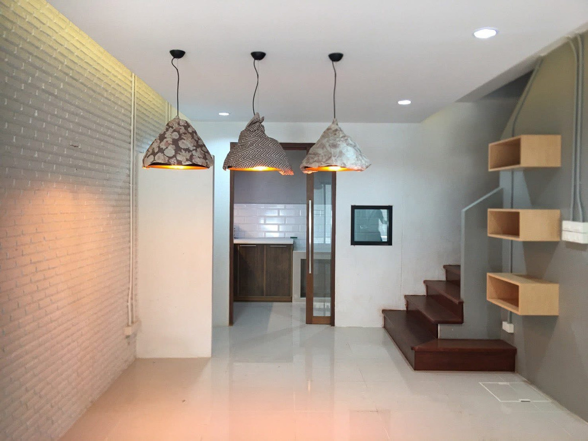 อาคาร 4 ชั้น ซอยจันทร์ 14/1 / 2 ห้องนอน (ขาย), Commercial Building Soi Chan 14/1 / 2 Bedrooms (FOR SALE) DML023