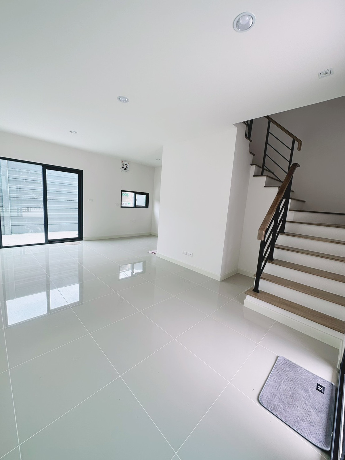 บ้านกลางเมือง สุขสวัสดิ์ / 3 ห้องนอน (ขาย), Baan Klangmuang Suksawat / 3 Bedrooms (FOR SALE) DML012