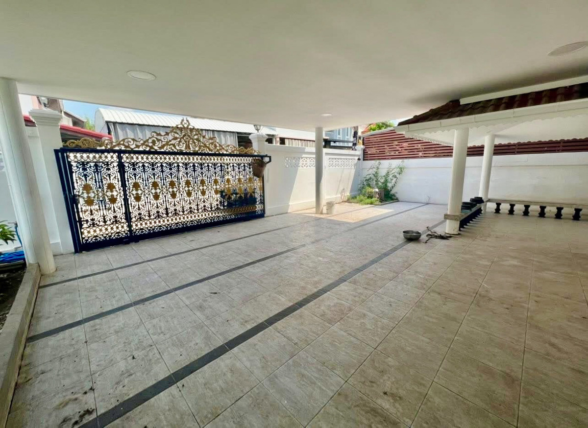 บ้านเดี่ยว 90 ตร.ว. ซอยสุขุมวิท 103 / 5 ห้องนอน (ขาย), House & Land Sukhumvit 103 / 5 Bedrooms (FOR SALE) GNG020