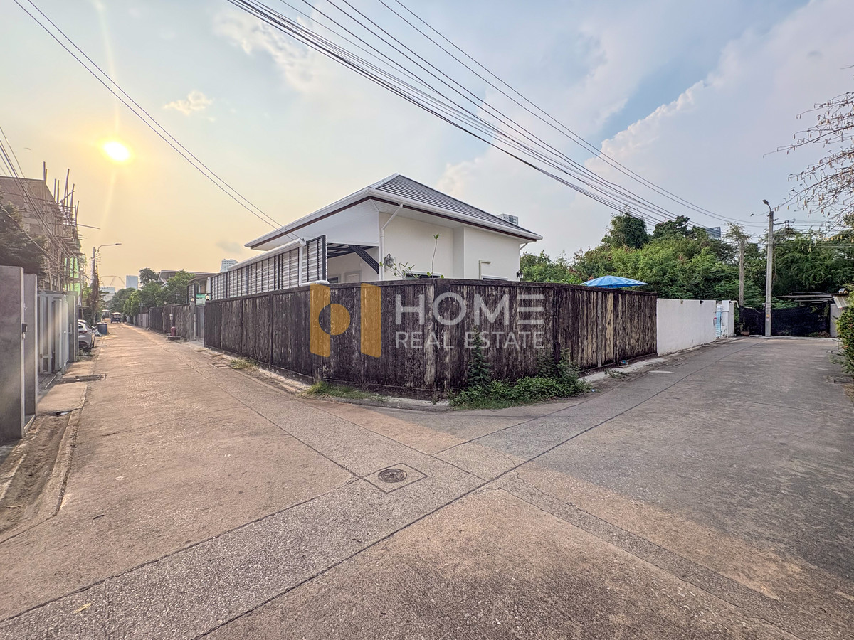 ที่ดินพหลโยธิน 24 / (ขาย), Land Phahonyothin 24 / (FOR SALE) TPM347