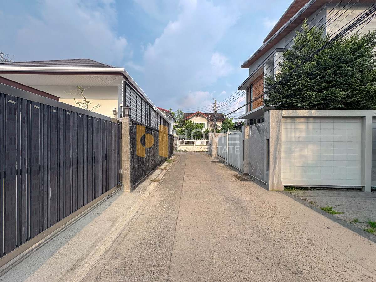 ที่ดินพหลโยธิน 24 / (ขาย), Land Phahonyothin 24 / (FOR SALE) TPM347