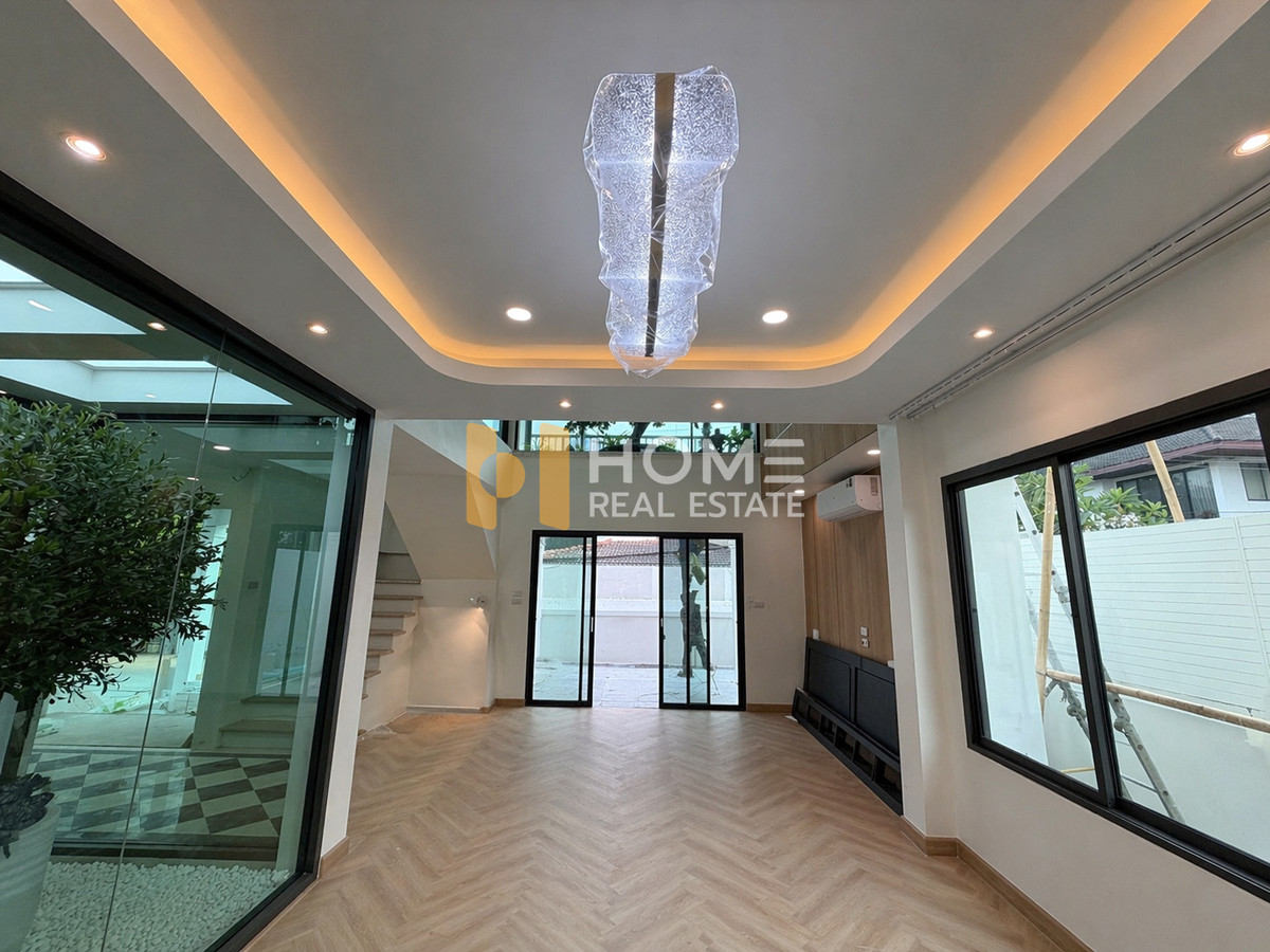 บ้านเดี่ยวนอกโครงการ นวมินทร์ 127 / 3 ห้องนอน (ขาย), House Nawamin 127 / 3 Bedrooms (FOR SALE) MNT096