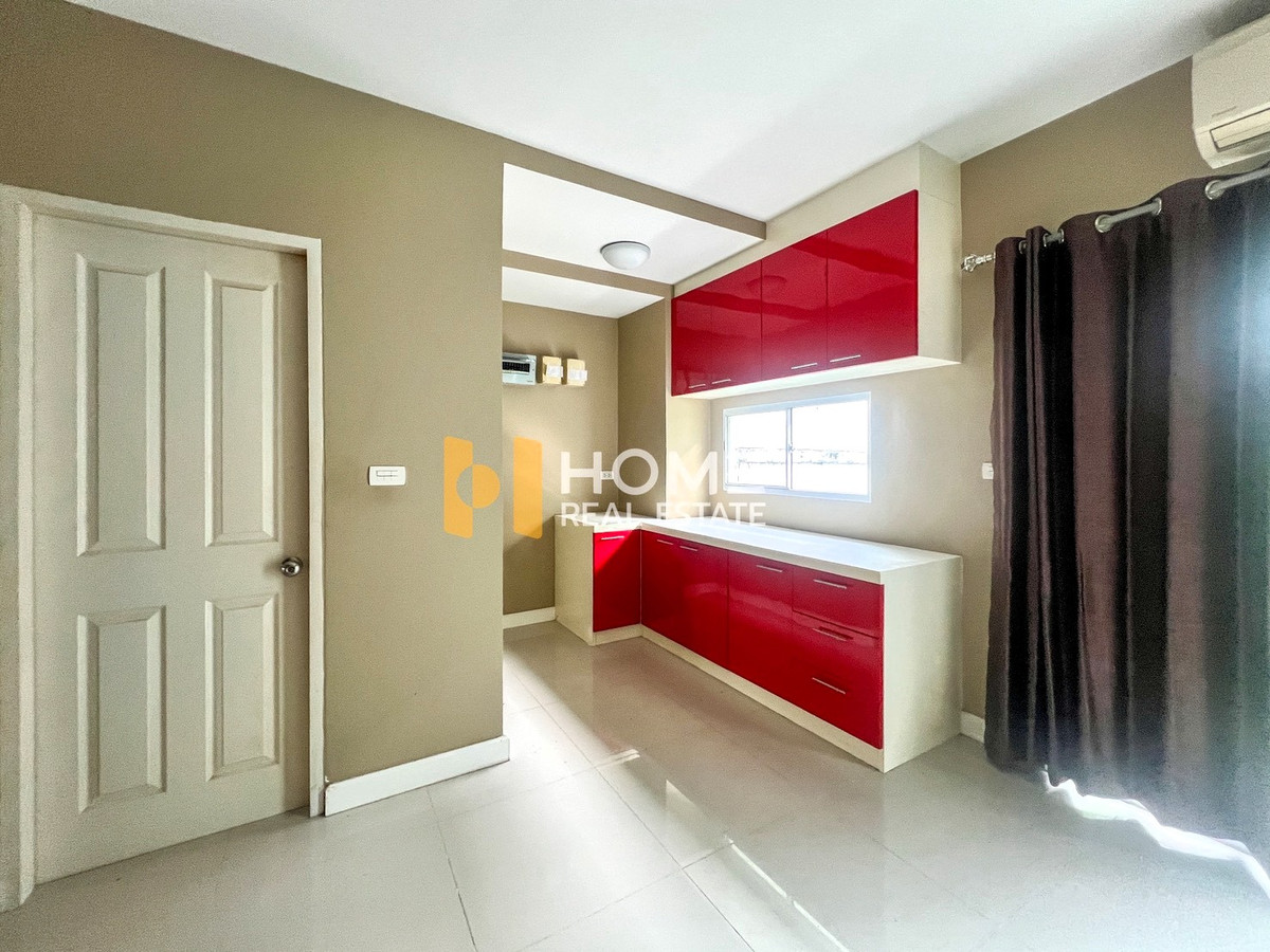 เข้าเมืองง่าย หลังบ้านใหญ่ 🔥 ทาวน์ อเวนิว พระราม 9 / 3 ห้องนอน (ขาย), Town Avenue Rama 9 / 3 Bedrooms (FOR SALE) BZD106