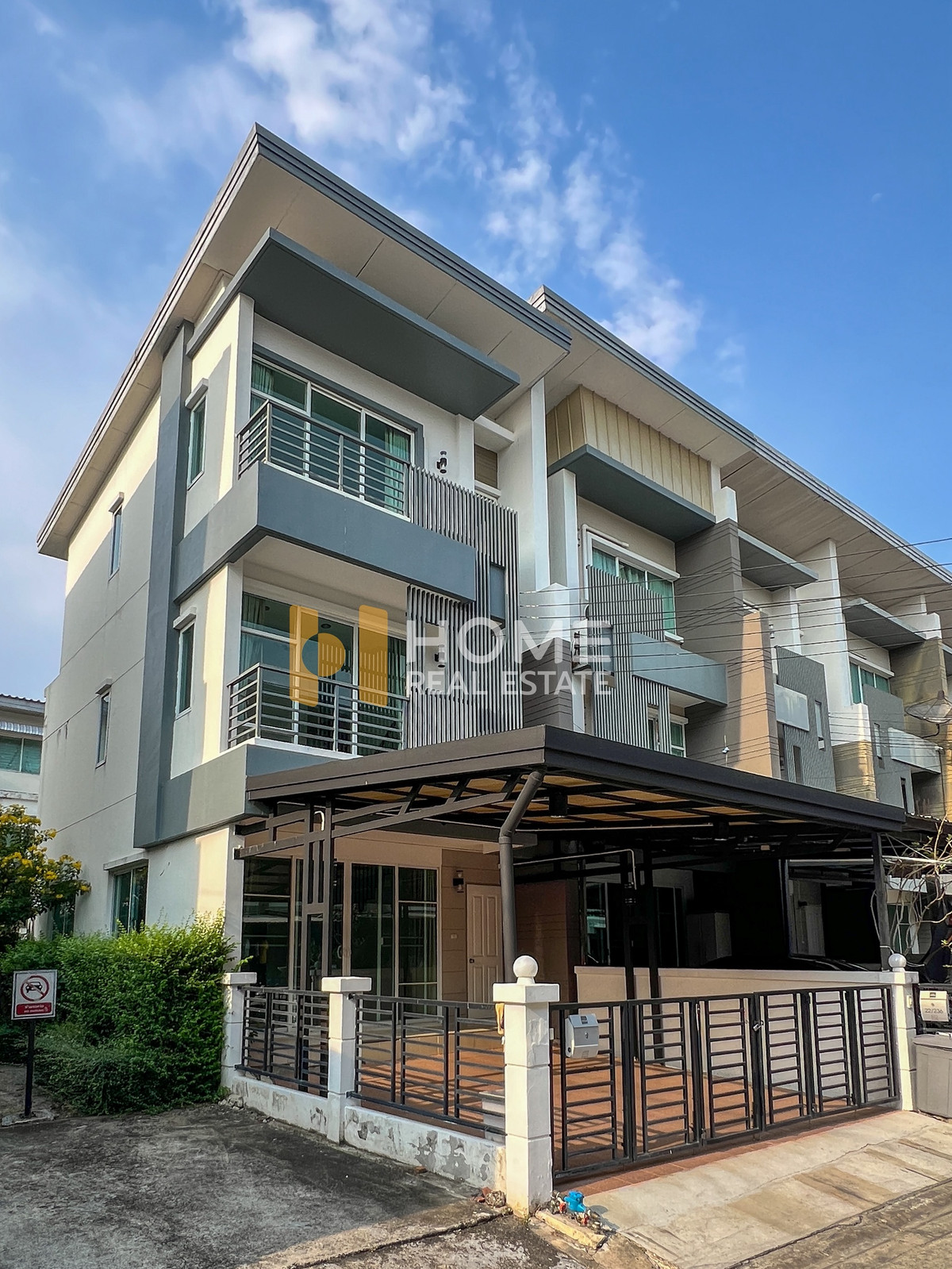ทาวน์ อเวนิว พระราม 9 / 3 ห้องนอน (ขาย), Town Avenue Rama 9 / 3 Bedrooms (FOR SALE) BZD172