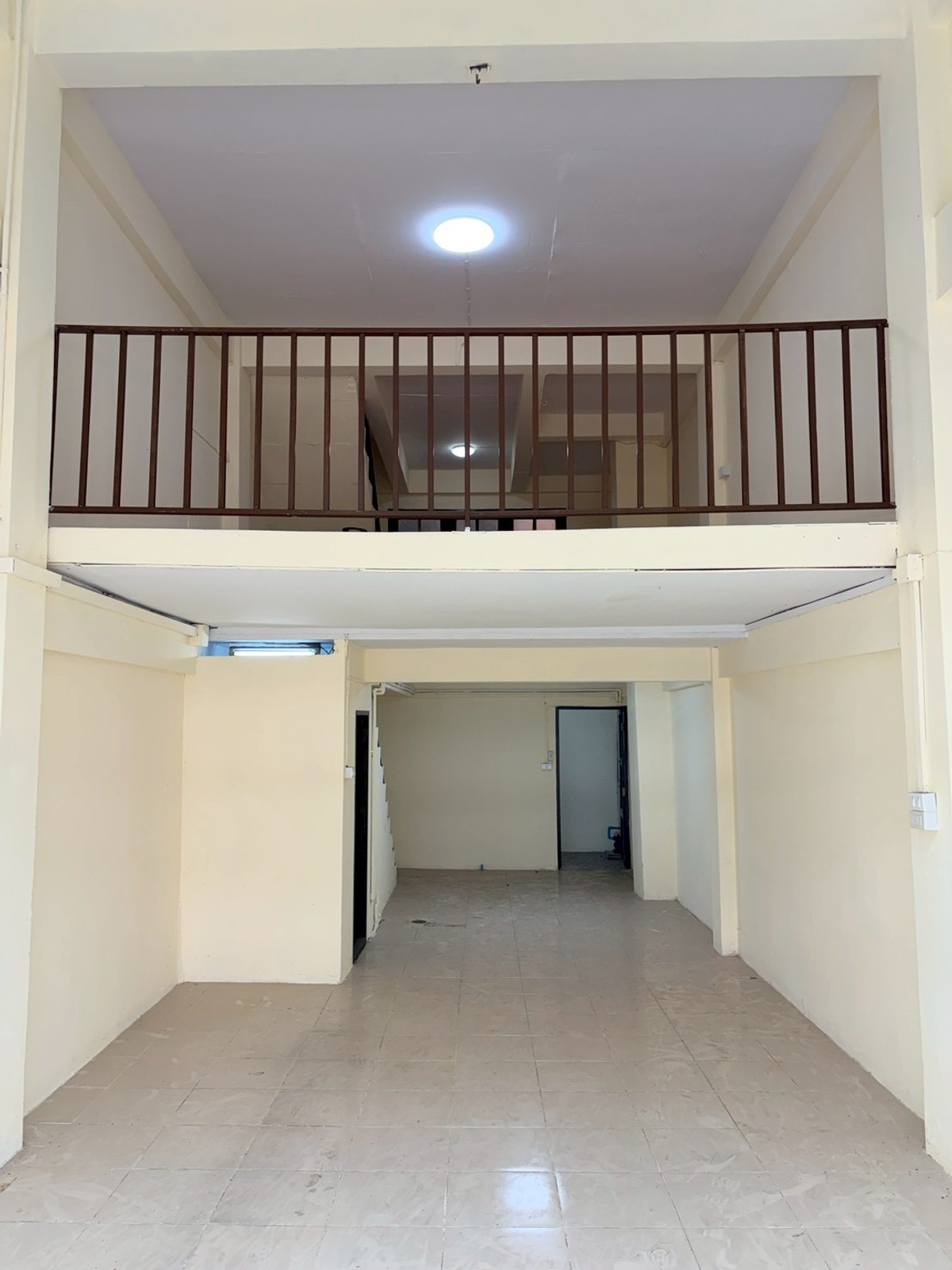 ตึกแถว 3.5 ชั้น สุขสวัสดิ์ 78 / 3 ห้องนอน (ขาย), Commercial Building Suksawat 78 / 3 Bedrooms (FOR SALE) DML025