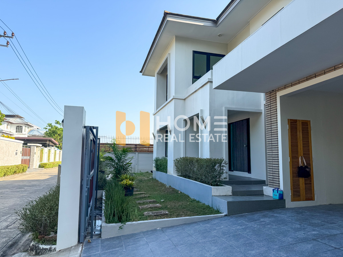 หมู่บ้านวรบูลย์ อ่อนนุช 44 / 3 ห้องนอน (ขาย), Worabul Village Onnut 44 / 3 Bedrooms (FOR SALE) GNG080