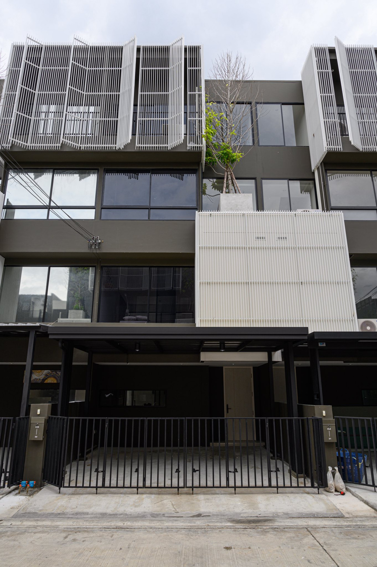 นิว ไฮบ์ สุขสวัสดิ์ / 3 ห้องนอน (ขายพร้อมผู้เช่า), Nue Hybe Suksawat / 3 Bedrooms (SALE WITH TENANT) DML067