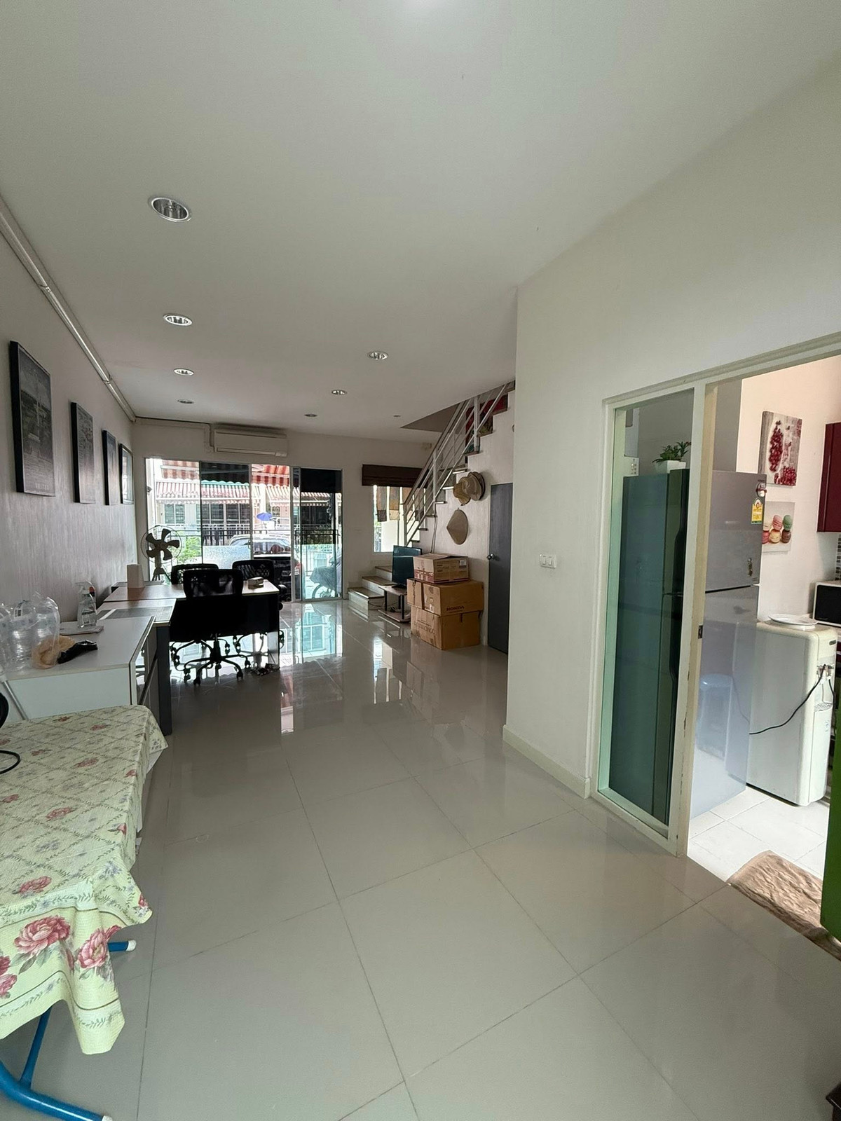 บ้านกลางเมือง เอสเซ้นส์ สาทร - ตากสิน 2 / 3 ห้องนอน (ขาย), Baan Klang Muang S Sense Sathorn - Taksin 2 / 3 Bedrooms (FOR SALE) BALL351