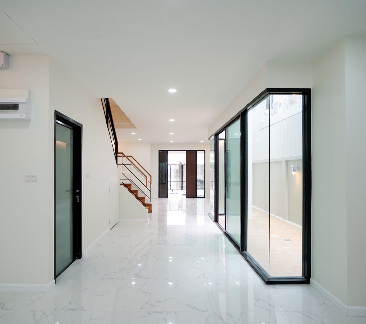 บ้านแฝด ชิชา อุดมสุข - ศรีนครินทร์ / 3 ห้องนอน (ขาย), CHICHA Udomsuk - Srinakarin / Semi-Detached House 3 Bedrooms (FOR SALE) GNG127