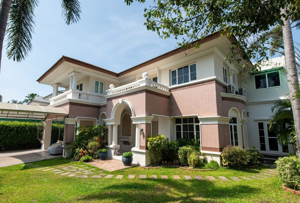 บ้านเดี่ยว ลดาวัลย์ สุขุมวิท 103 / 5 ห้องนอน (ขาย), Ladawan Sukhumvit 103 / Detached House 5 Bedrooms (FOR SALE) GNG129