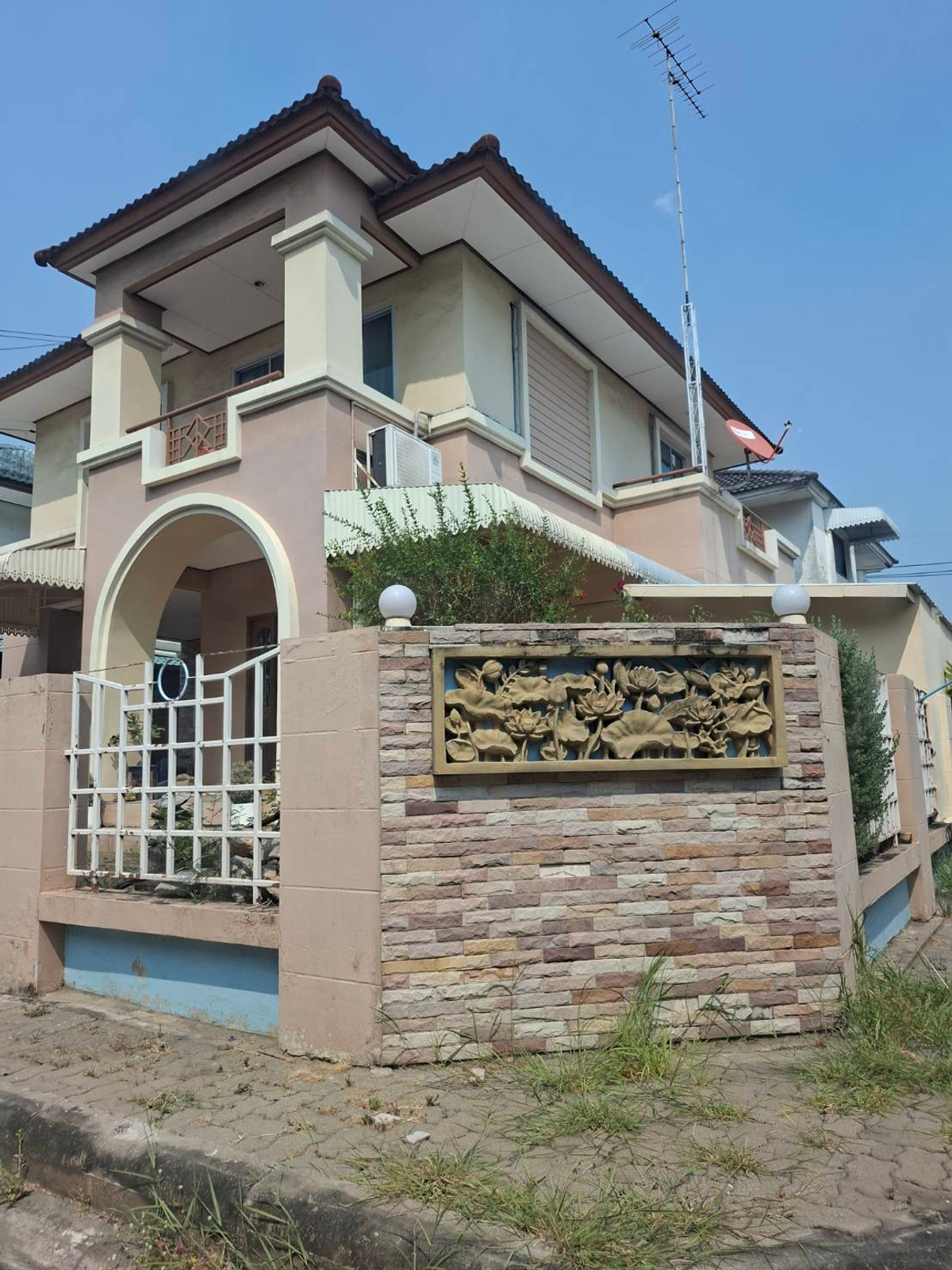 หมู่บ้านสิรธานี / 3 ห้องนอน (ขาย), Sirathanee Village / 3 Bedrooms (FOR SALE) BALL354
