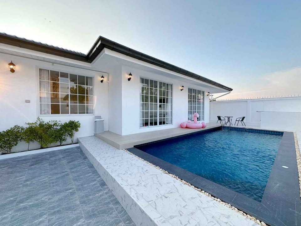 พูลวิลล่า หนองปลาไหลสุขุมวิท 15 / 2 ห้องนอน (ขายพร้อมผู้เช่า), Pool Villa Nong Pla Lai Sukhumvit 15 / 2 Bedrooms (SALE WITH TENANT) BEWN193