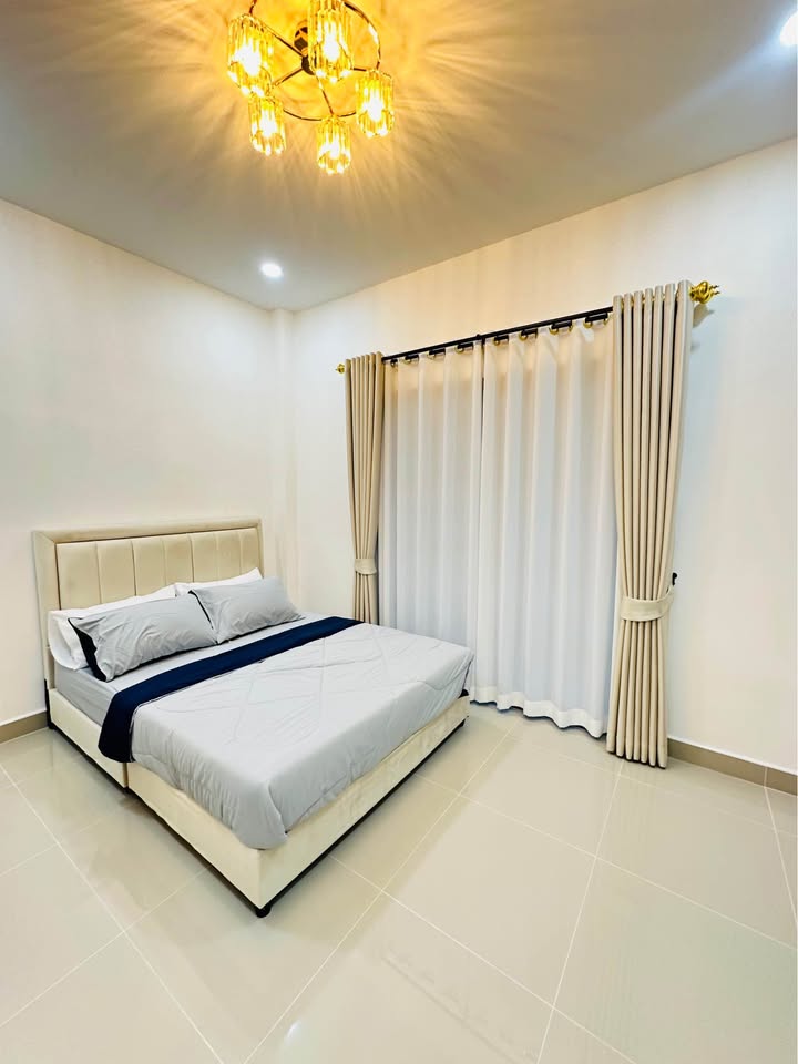 หมู่บ้านรัตนากรวิลเลจ 18 / 3 ห้องนอน (ขาย), Rattanakorn Village 18 / 3 Bedrooms (FOR SALE) BEWN202