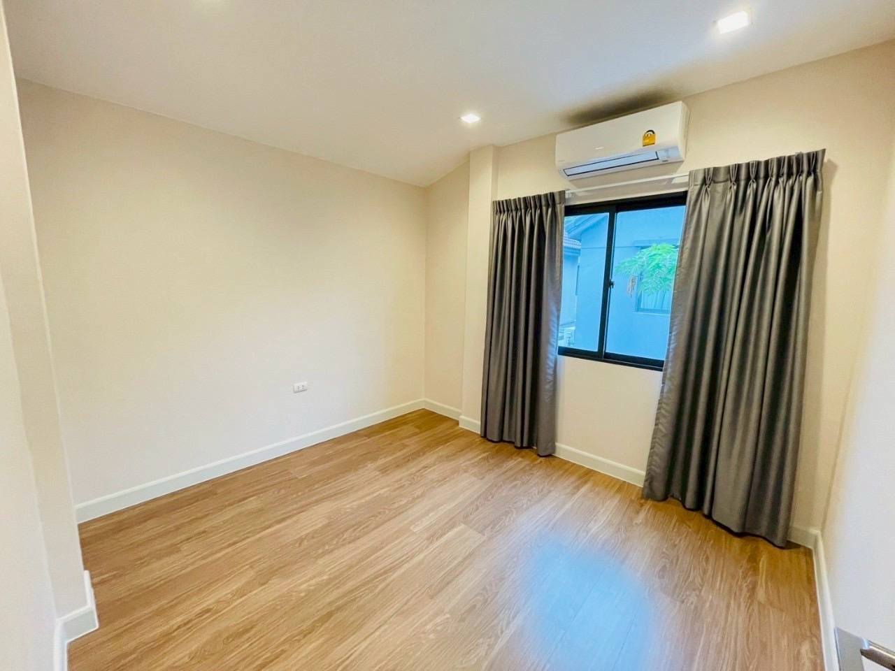 เวนิว เวสต์เกต / 3 ห้องนอน (ขาย), Venue Westgate / 3 Bedrooms (FOR SALE) AOM130