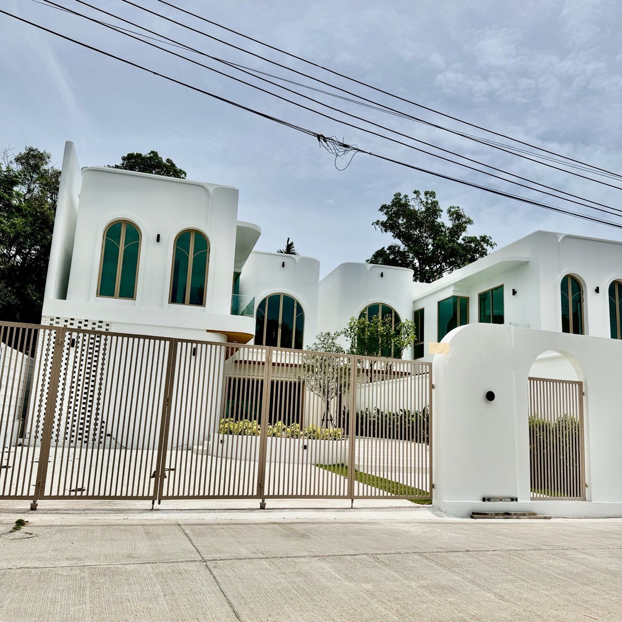 Your Noble Pool Villa / 5 Bedrooms (SALE WITH TENANT), ยัวร์ โนเบิล พูลวิลล่า / 5 ห้องนอน (ขายพร้อมผู้เช่า) AM141