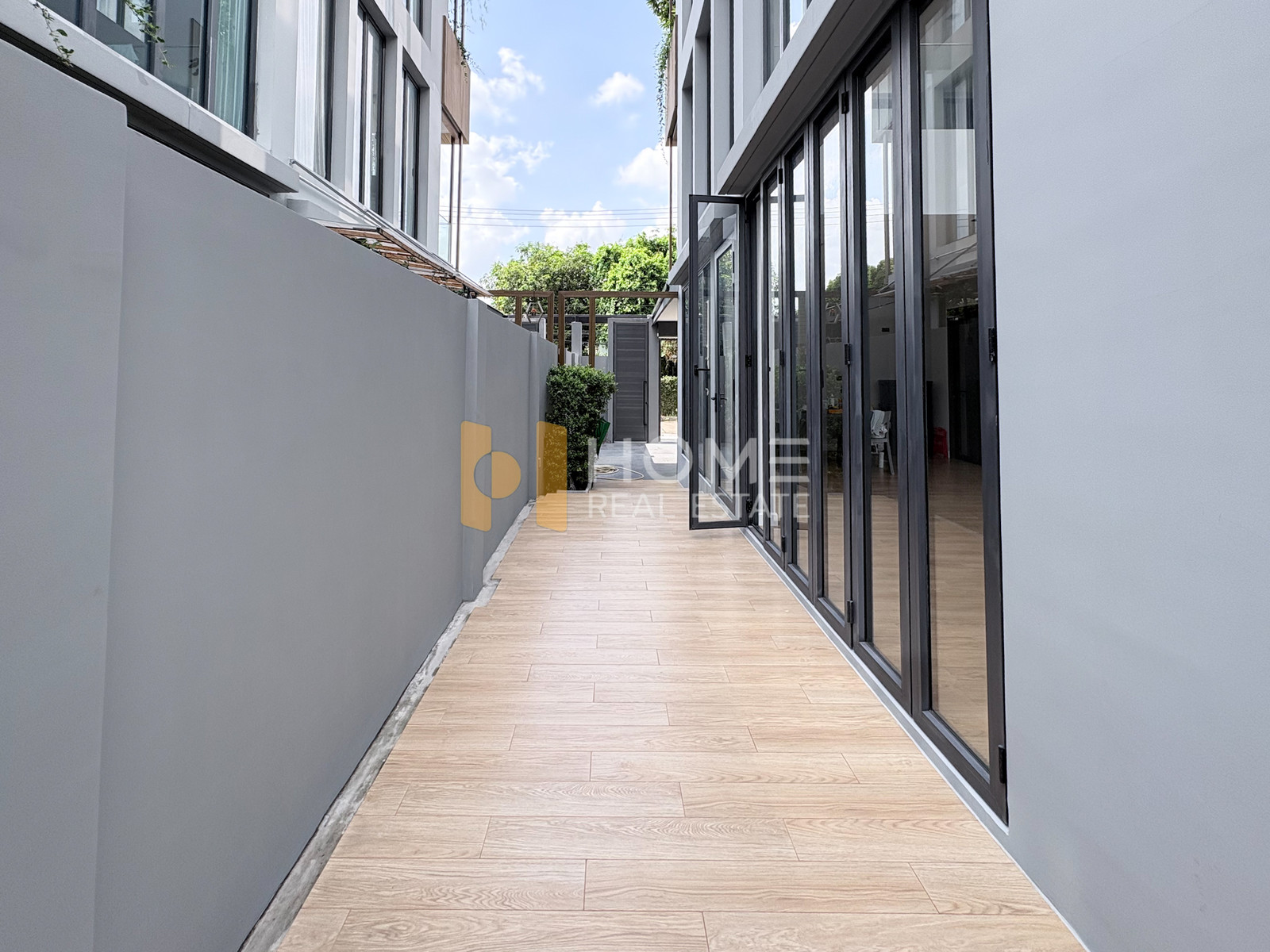 🏡 บ้านใหม่พร้อมอยู่ หลังสุดท้ายของโครงการ สุดคุ้ม! ✨ อะไลฟ์ เอกมัย-รามอินทรา / 3 ห้องนอน (ขาย), ALIVE Ekamai-Ramintra / 3 Bedrooms (FOR SALE) TPM412