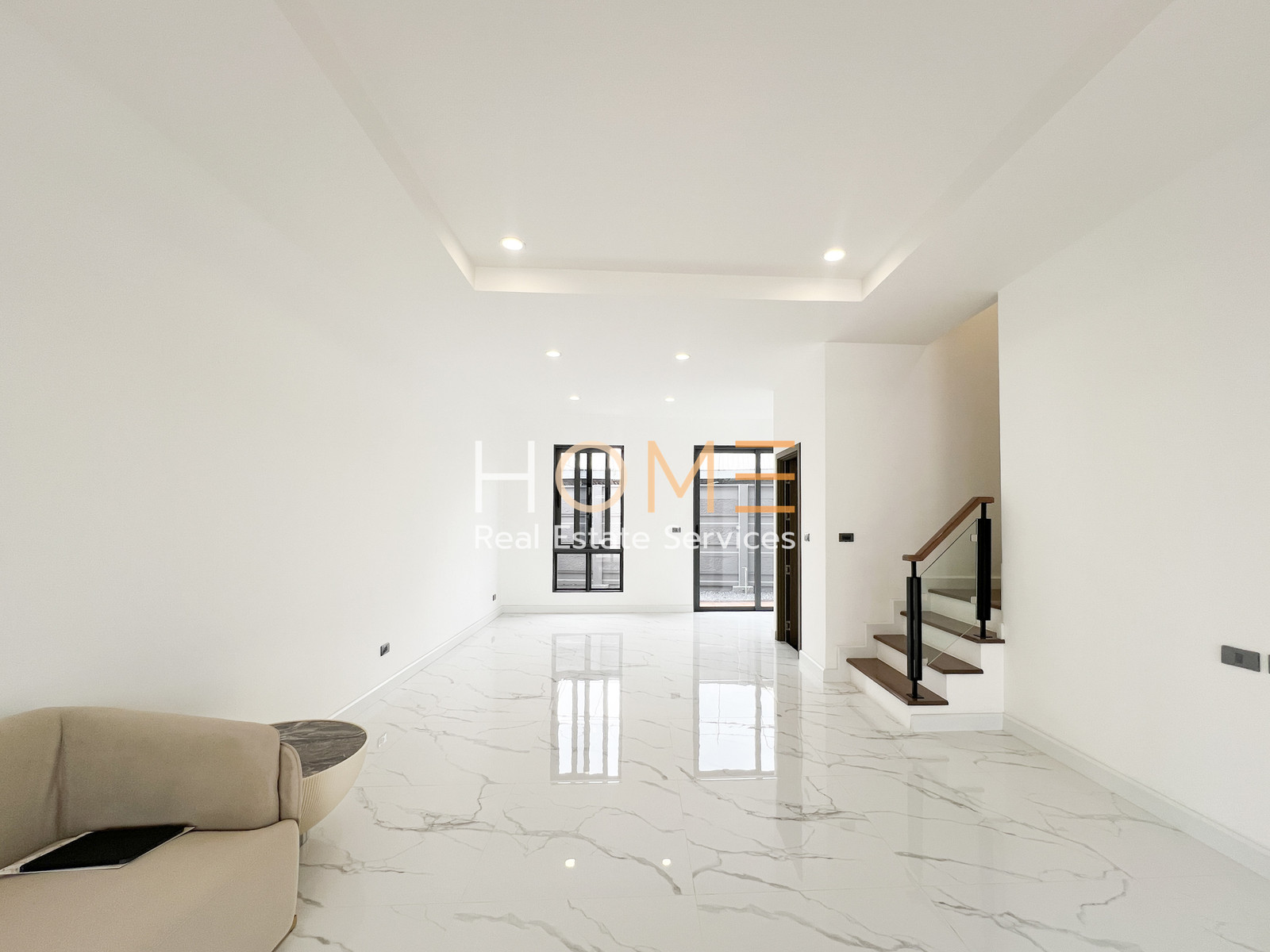 โฮมออฟฟิศ ชญาดา บิซ เพลส ศรีนครินทร์ - อ่อนนุช / 3 ห้องนอน (ขาย), Chayada Biz Place Srinakarin - Onnut / 3 Bedrooms (FOR SALE) GNG139