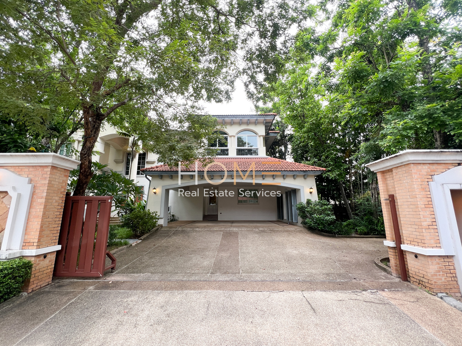 พฤกษ์ภิรมย์ รีเจ้นท์ สุขุมวิท / 5 ห้องนอน (ขายพร้อมผู้เช่า), Prukpirom Regent Sukhumvit / 5 Bedrooms (SALE WITH TENANT) GNG169