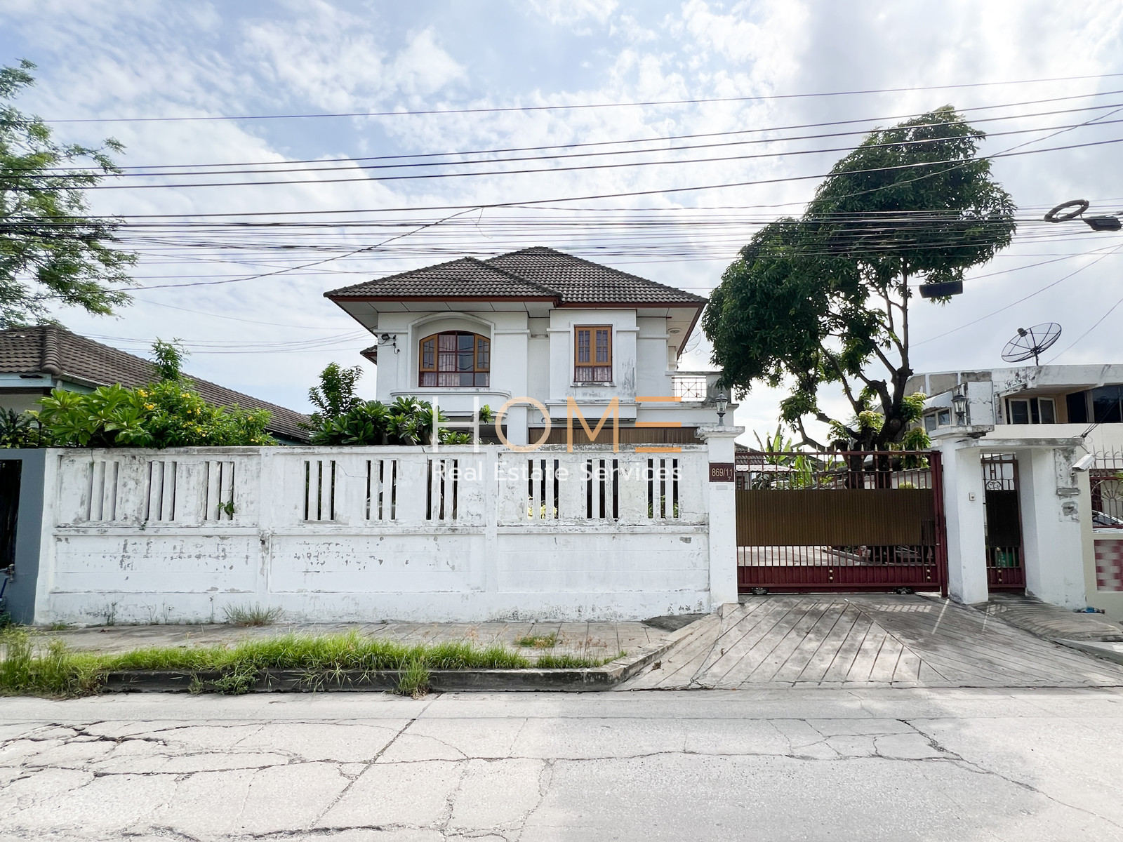 บ้านเดี่ยว หมู่บ้านเมืองทอง 4 สุขุมวิท 101 / 4 ห้องนอน (ขาย), Muang Thong 4 Sukhumvit 101 / 4 Bedrooms (FOR SALE) GNG142